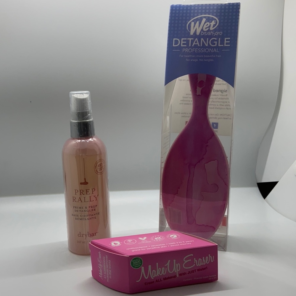 Hair bundle and mini makeup eraser